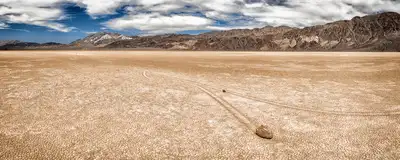racetrack-playa-death-valley
