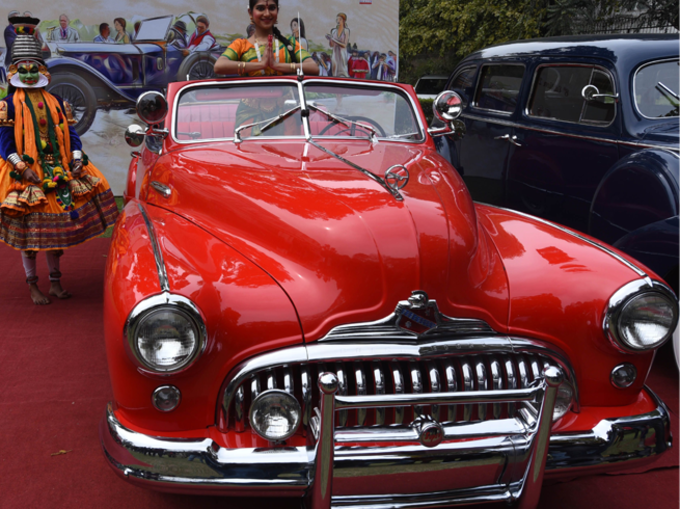 Vintage And Classic Cars 8th Gun Salute Vintage Car Rally On India Gate Watch Pictures Navbharat Times Photogallery