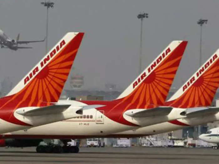 Air India Disinvestment इ ड ग ज ट एयरव ज और स प इसज ट क य हट एयर इ ड य क न ल म स प छ Why Indigo Spicejet Jet Airways Opting Out From Buying Air India Navbharat Times