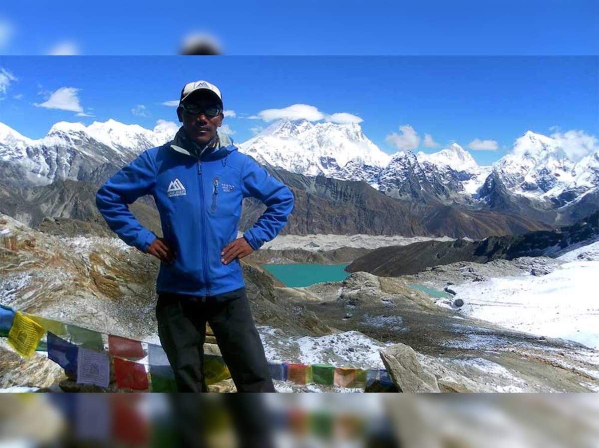 Kami Rita Sherpa ন প ল শ রপ র অব শ ব স য ক র ত ২২ ব র চড ল ন এভ র স ট Sherpa Guide Kami Rita Climbs Everest For Record 22nd Time Eisamay