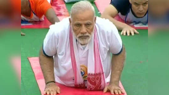 International Yoga Day : १५ हजार फूट उंचीवर वायू पद्मासन