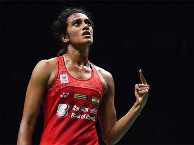 विश्व बैडमिंटन चैंपियनशिपः फाइनल में पीवी सिंधु, स्पेन की कैरोलिना मारिन से होगा मुकाबला 