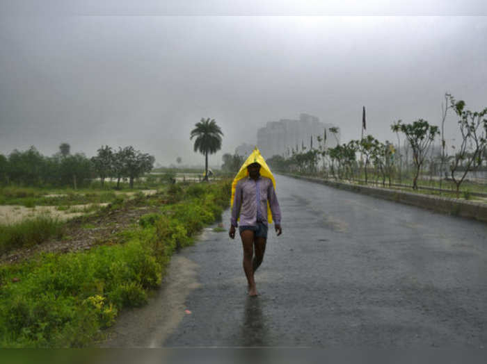 વરસાદની ઘટ 10 ટકા થવાની શક્યતા