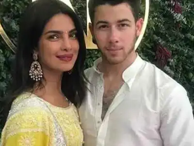 इंगेजमेंट के दूसरे दिन निक के साथ खास जगह पहुंचींं प्रियंका