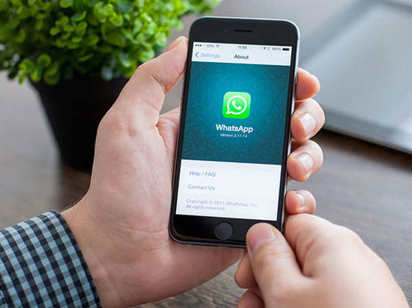 how to check pnr status on whatsapp