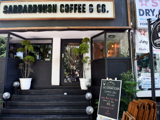 Starbucks Coffee Chain Sardarbaksh Will Change Its Name After Being Sued By Starbucks Navbharat Times Photogallery