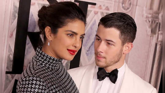 priyanka -nick wedding: निकच्या वहिनीलाही प्रियांका-निकच्या लग्नाची घाई