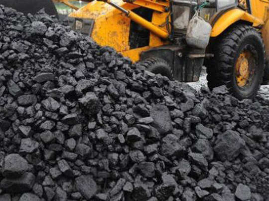 CIL: पावर प्लांट्स के पास केवल 6 दिनों की जरूरत का कोयला - power plants  require only 6 days of coal | Navbharat Times