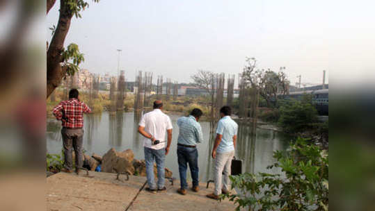 पनवेलमध्ये खड्ड्यात पडून तिघींचा मृत्यू