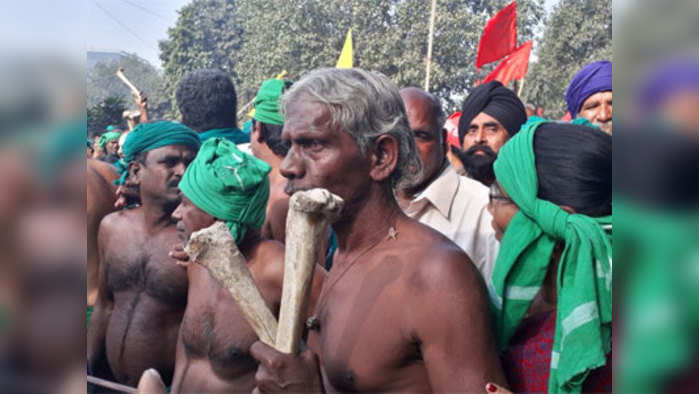 Farmers march in Delhi: शेतकऱ्यांच्या मोर्चाला सुरुवात; दुपारपर्यंत संसदेवर धडकणार