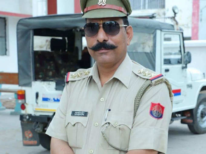 शहीद पुलिस इंस्‍पेक्‍टर सुबोध कुमार सिंह