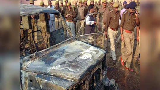 Bulandshahr Violence: ५००चा जमाव पोलिसांवर चालून गेला!