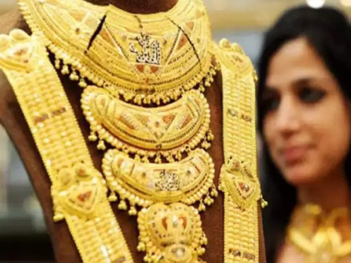 Gold selling price: पैसे के लिए बेच रहे हैं सोना? इन बातों का रखेंगे ध्यान तो मिलेगी सही कीमत - how to sell gold for cash in india? | Navbharat Times