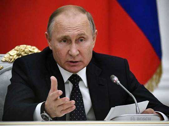Vladimir Putin, रूस में राष्ट्रपति पुतिन को अभी से अगला कार्यकाल देने की चल  रही तैयारी? - is kremlin looking for ways to let putin stay on in power -  Navbharat Times
