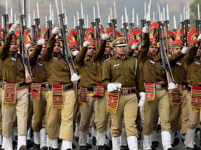 Republic Day Parade 2019: Where to Get Republic Day Parade Tickets &amp; What  is The Cost Parade Ticket? Eseential Travel Guide To Watch Parade Live -  गणतंत्र दिवस के परेड देखने जा