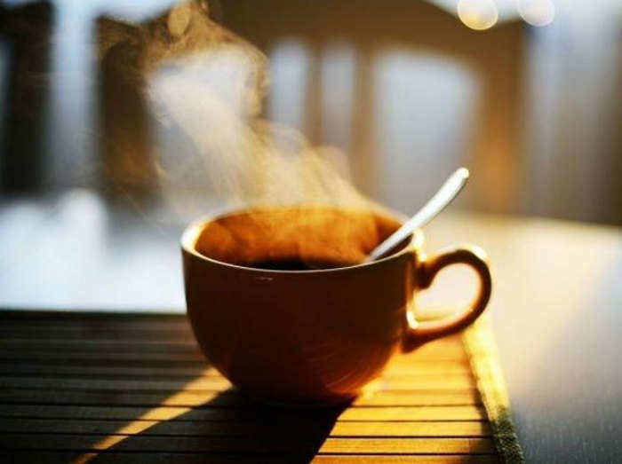 Hot Tea बह त ज य द गर म च य प न स गल क क सर क खतर Drinking Very Hot Tea Or Coffee May Cause Throat Cancer Navbharat Times