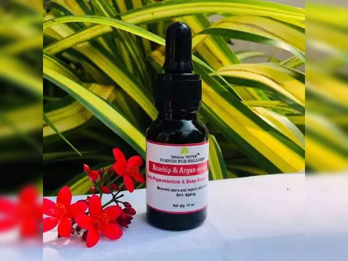 Face Serum Kya H Face Serum Kaise Use Kare फ स स रम क ब र म आपक जर र पत ह न च ह ए य ब त Know Every Thing About Face Serum Navbharat Times