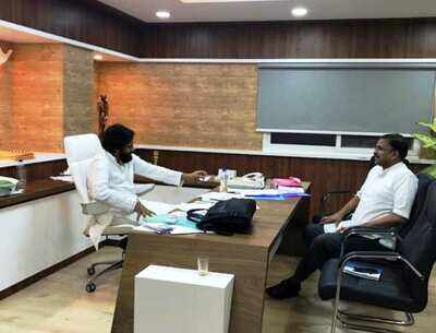 Pawan Kalyan: పవన్తో జేడీ భేటీ.. నేడు జనసేనలోకి!