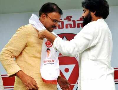 JD Lakshminarayana: జనసేనలో చేరిన జేడీ.. రాయలసీమ నుంచి ఎంపీగా బరిలోకి!