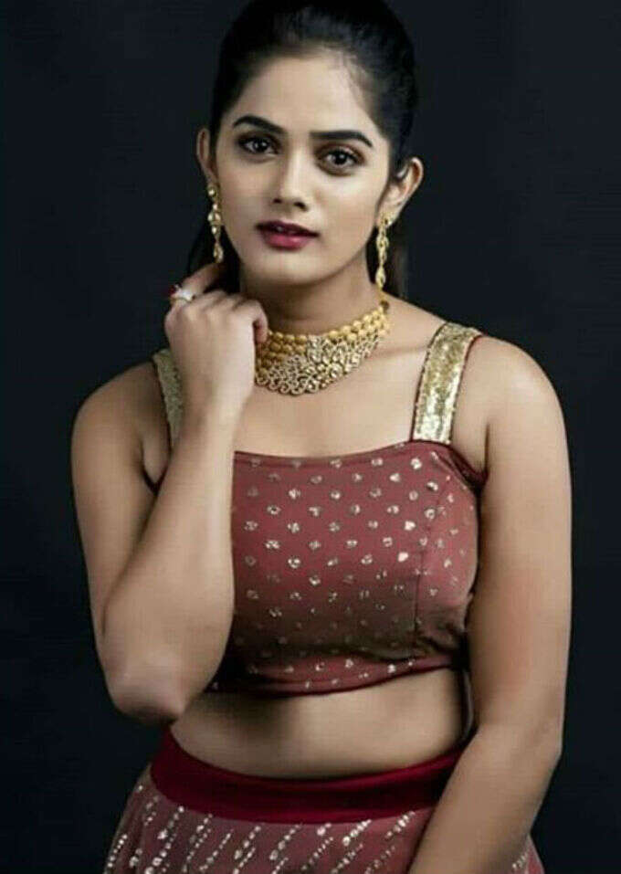 bhagyashree mote navel bhagyashree mote navel