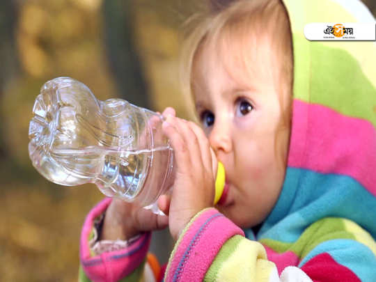 Water Intake প রত দ ন ব চ চ ক কতট জল খ ওয ব ন জ ন ন ন How Much Water Should Your Child Drink A Day Eisamay