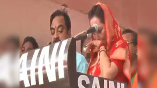 Jaya Prada : जयाप्रदा भर प्रचारसभेत मतदारांसमोर रडल्या