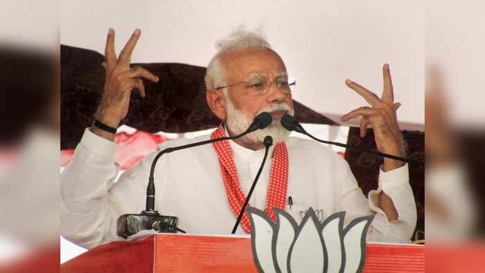 Sonbhadra: Prime Minister Narendra Modi addresses during an election campaign rally for the Lok Sabha polls, in Sonbhadra, Saturday, May 11, 2019. (PTI Photo) (PTI5_11_2019_000121B)