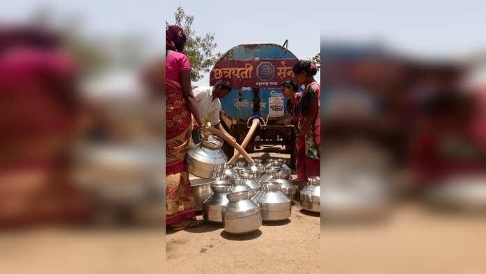 छत्रपती सेनेतर्फे सुरगाणा तालुक्यात पाणी वाटप