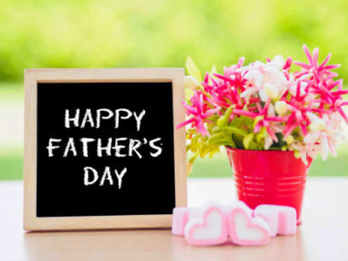 Happy Father S Day 2019 Images Father S Day Images Hd Downlaod Pics Cards Greetings Pictures Gif Images And Wallpapers इन ख स ह प प फ दर स ड इम ज ज और व लप पर क जर ए प त क फ ल