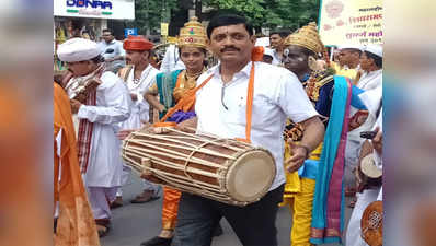 तुकोबांच्या पालखीचे पुण्यात जंगी स्वागत