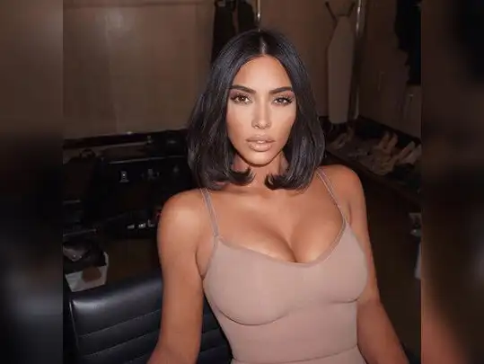 movie-viral-bikini-photos-of-kim-kardashian