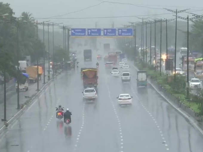 मुंबई में बारिश