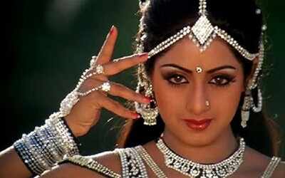 శ్రీదేవిది హత్యే.. నీటితొట్టెలో ముంచి చంపేశారు: మాజీ డీజీ