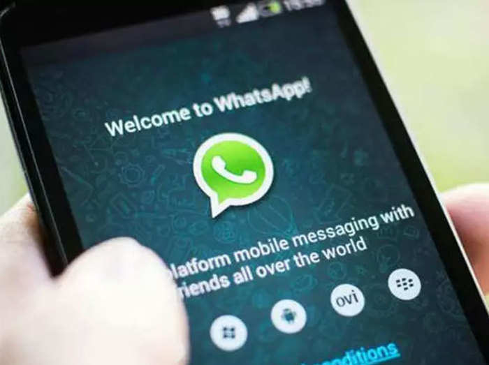 whatsapp update: WhatsApp: 5 बार से ज्यादा फॉरवर्ड किए गए मेसेज में होगा  'खास' निशान - WhatsApp launches new feature to identify 'viral content' on  its plateform - Navbharat Times