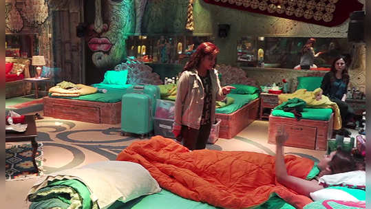 bigg boss marathi 2 august 6 2019 day 75ः नेहामुळं माधव घराबाहेर गेला; शिवानीचा आरोप