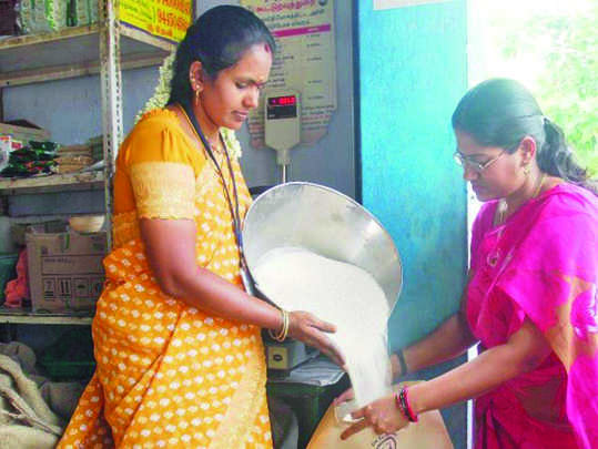 ಅನ್ನಭಾಗ್ಯ ಅಕ್ಕಿ: ಕೇಂದ್ರ ಸಬ್ಸಿಡಿ 7 ಕೆಜಿಗೆ ವಿಸ್ತರಣೆ - central government to extend annabhagya rice subsidy for two more kilos | Vijaya Karnataka