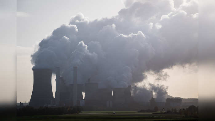 FILE PHOTO - Coal and Energy Under The Spotlight Ahead Of Upcoming UN Climate Change Conference in Katowice BERHEIM, GERMANY - NOVEMBER 13: Steam rises from the Niederaussem coal-fired power plant operated by German utility RWE, which stands near open-pit coal mines that feed it with coal, on November 13, 2017 near Bergheim, Germany. The COP 23 United Nations Climate Change Conference is taking place in Bonn, about 60km from the Niederaussem plant. The nearby Rhineland coal fields are the biggest source of coal in western Germany and the power plants in the region that they supply emit massive amounts of CO2. (Photo by Lukas Schulze/Getty Images)