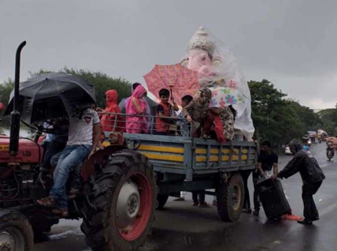 KOLHAPUR-RAIN