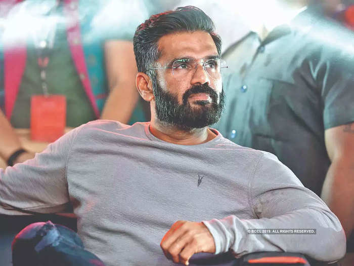 Sunil Shetty Life Journey: जब कई दिनों तक रोते रहते थे Sunil Shetty - Sunil Shetty Talks About His Struggling Days In Film Industry | Navbharat Times