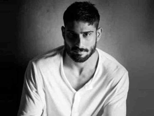 Prateik Babbar: तब ऐक्टिंग से हार मान बैठा था: प्रतीक बब्बर - prateik babbar talks about his career and personal life | Navbharat Times