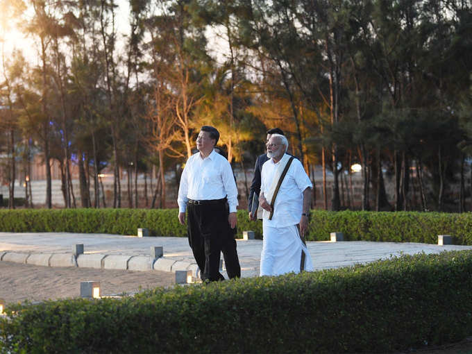 शी चिनफिंग के साथ PM की मंदिर में मुलाकात 
