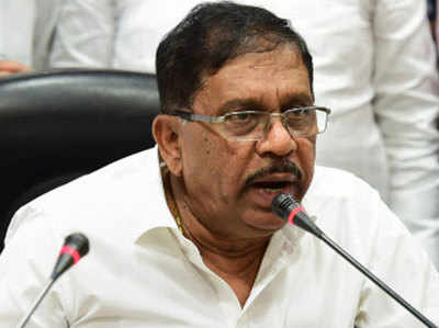 कर्नाटक: कांग्रेस नेताओं के ठिकाने पर आयकर विभाग की छापेमारी, 109 करोड़ की अघोषित आय बरामद 