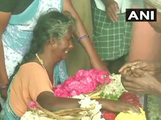 तमिलनाडु: बोरवेल में गिरे सुजीत की हुई मौत, सोशल मीडिया पर लोग दे रहे श्रद्धांजलि 