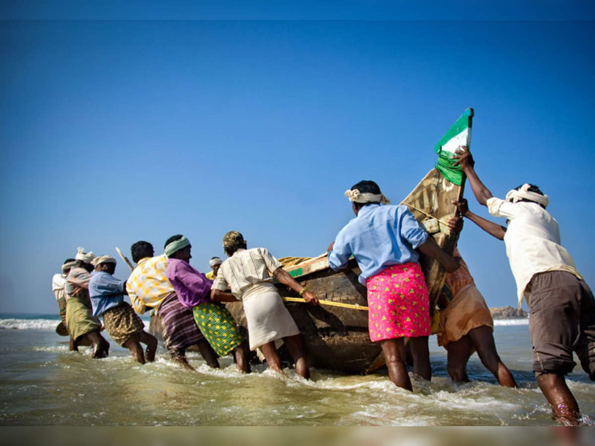 World Fishermen Day: உலக மீனவர் தினம்... எப்போது தொடங்கியது? ஏன்? - world  fishermen day celebrated today | Samayam Tamil