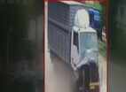 கண் இமைக்கும் நேரத்தில் ஆட்டோவை இழுத்துச் சென்ற டிரக்; பெண் பலி!!