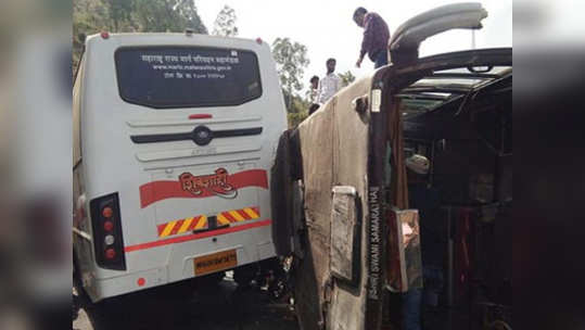 शिवशाही-खासगी बसची टक्कर; ३३ प्रवासी जखमी