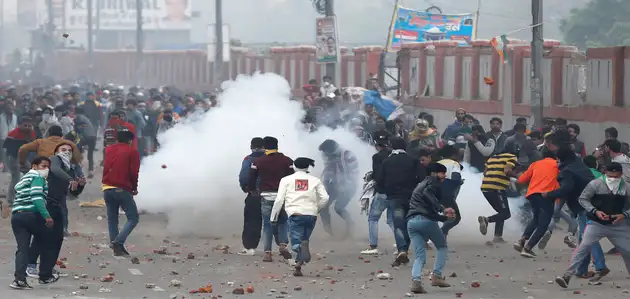 CAA: दिल्ली के सीलमपुर,जाफराबाद में भड़की हिंसा,