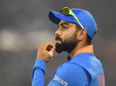 भारतीय टीम ने वेस्टइंडीज को 4 विकेट से हराकर जीत का जश्न मनाया।