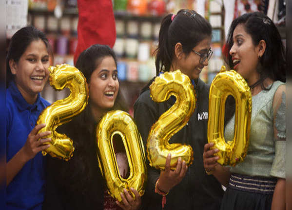  City-City 2020 Celebration "title =" City-City 2020 Celebration "width =" 600 "height =" 430 "/> <p> On the occasion of New Year, there was a special look of the youth. People also celebrated the admission in 2020 in Indore. </p> </p></div> </li> <li> <div class=