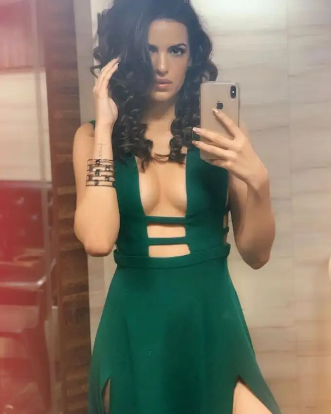 హర్దిక్ ఆల్‌రౌండర్... నటషా హాట్ డ్యాన్సర్